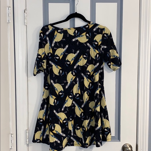 Lularoe bird pattern top - Picture 3 of 4